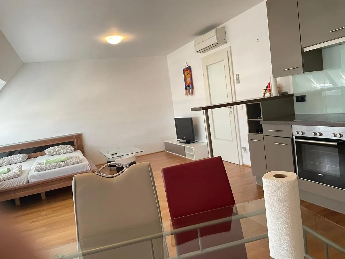 Rooftop Room 2 Viena Austria