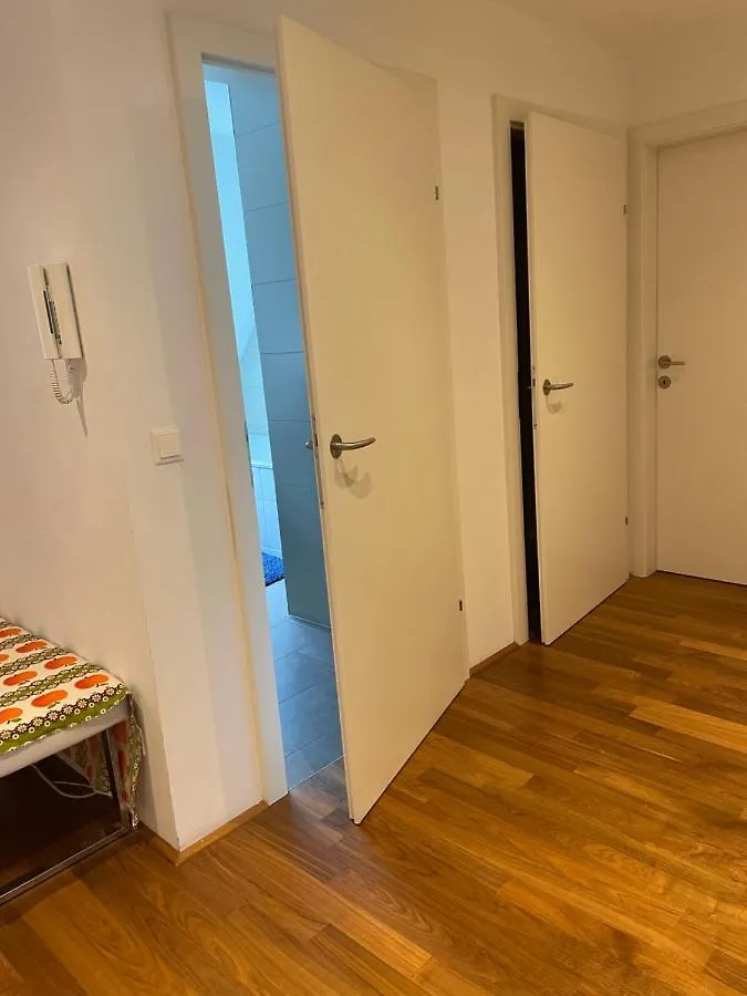 ホームステイ Rooftop Room 2 ウィーン