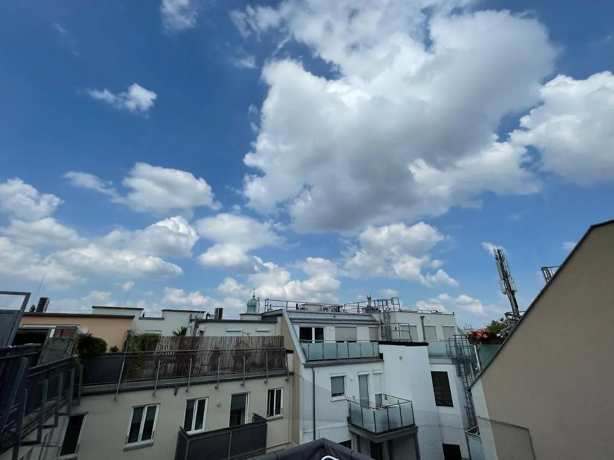 Rooftop Room 2 Viena 0*,  Austria
